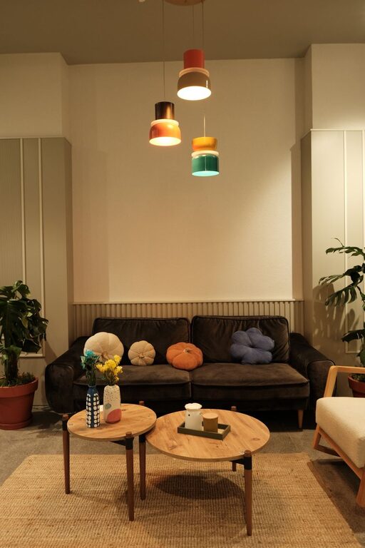 Tips for Creating a Cosy and Inviting Living Room Space